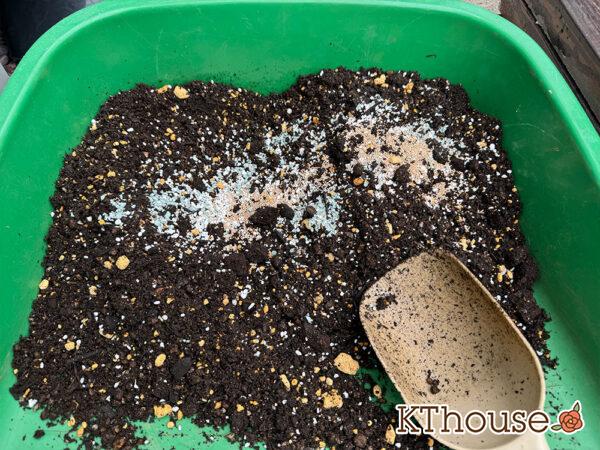 コンポストで再生した古土・再生土、鹿沼土(かぬまつち) 2025/11/14